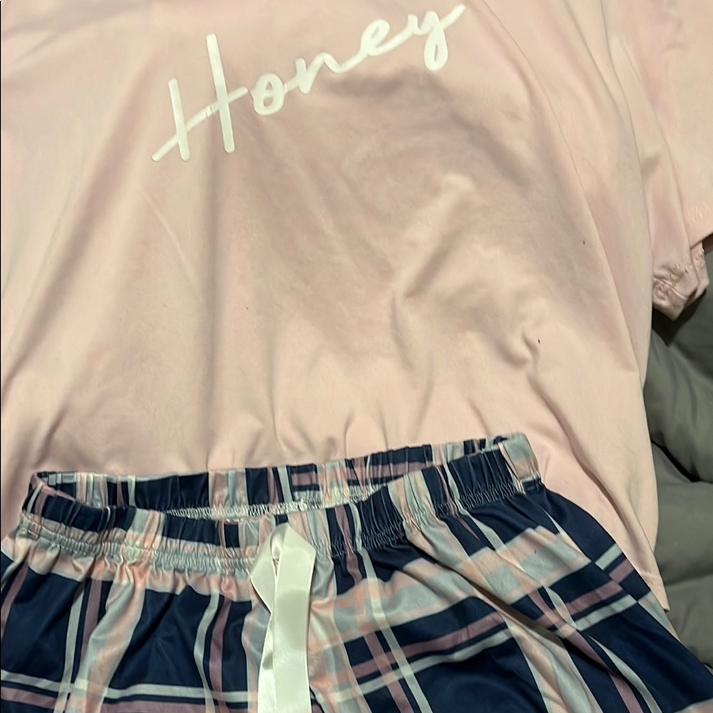 Pink 'Honey' T-Shirt and Plaid Shorts Set